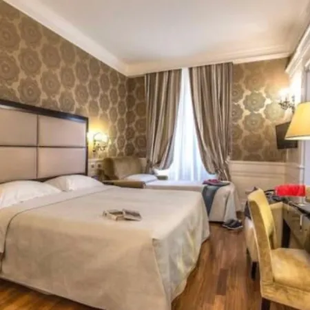 Hotel Del Senato 3*
