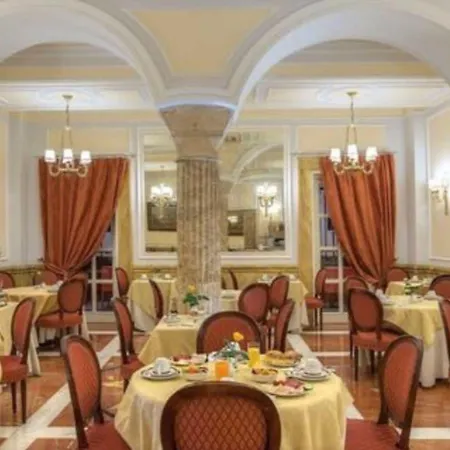 Del Senato 3* Rome