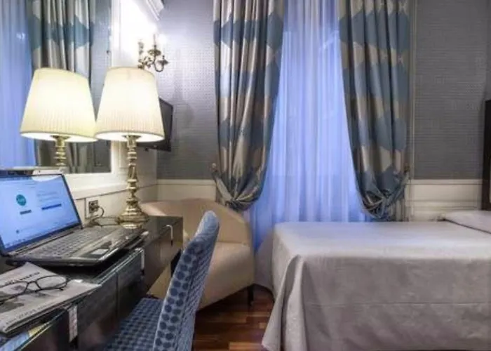 Hotell Del Senato 3*