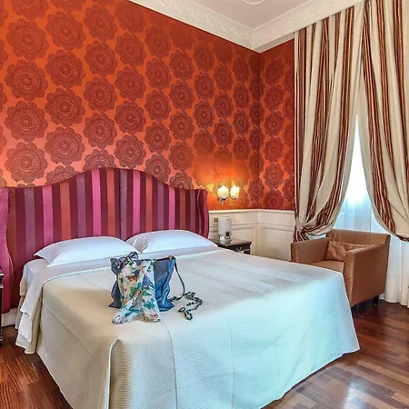 Del Senato 3* Rome