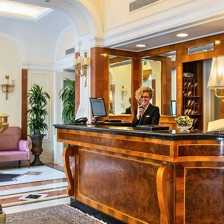 Del Senato Rome