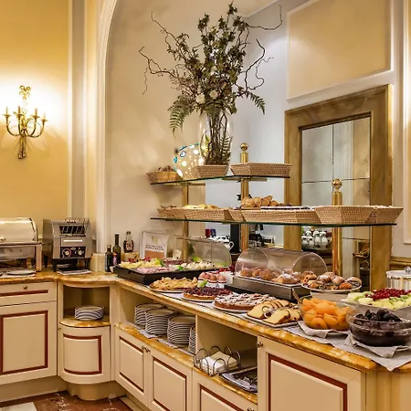 Hotel Del Senato Rome